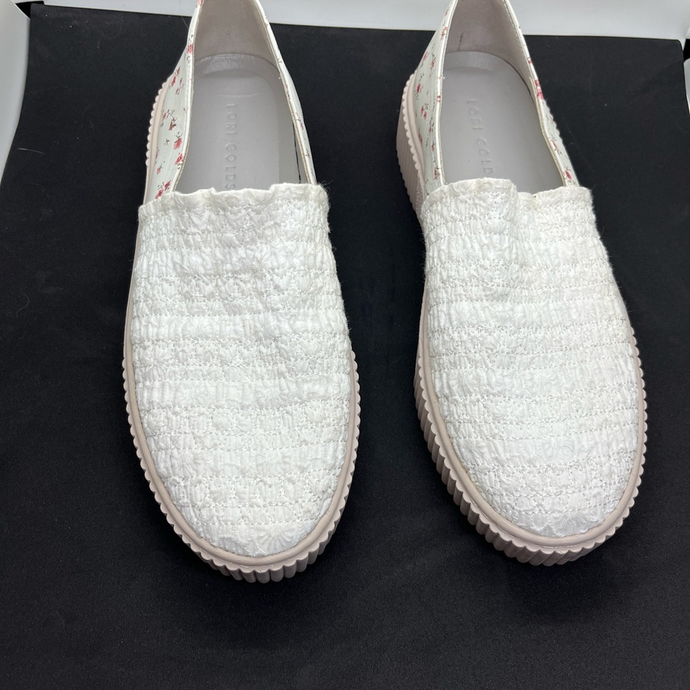 Lori Goldstein Off White Eyelet Floral Sabrine Slip On Sneakers - Picture 2 of 9
